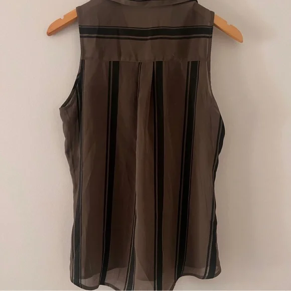 Express Portofino Blouse - Picture 2 of 3